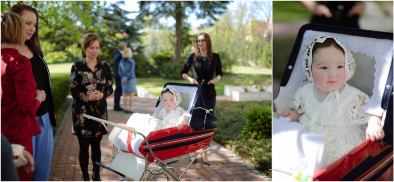 chrzest portret chrzest mała dziewczynka z wiankiem na głowie siedzi pod magnolią